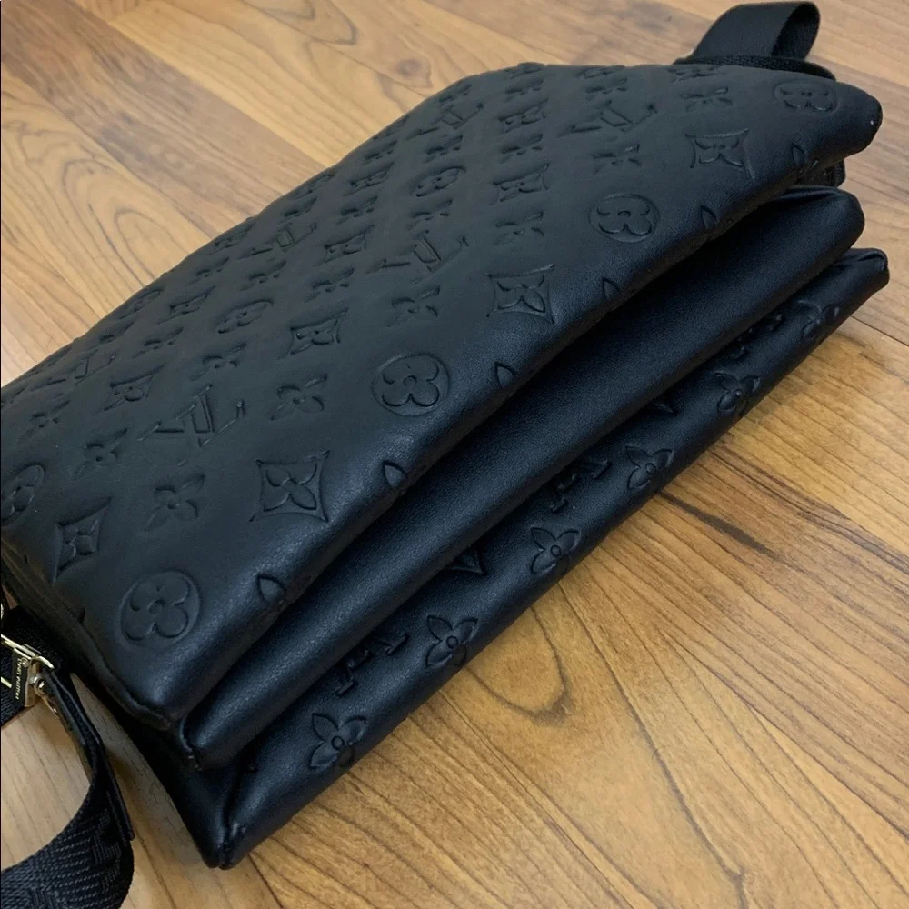 ✨Designer Fashion High Quality Dupe “Coussin” Embossed Crossbody Bag • NWOT - Picture 4 of 7